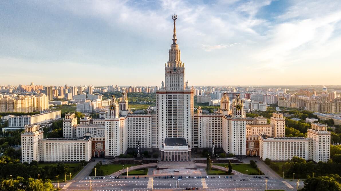 Facebook & Instagram users in Russia 2019