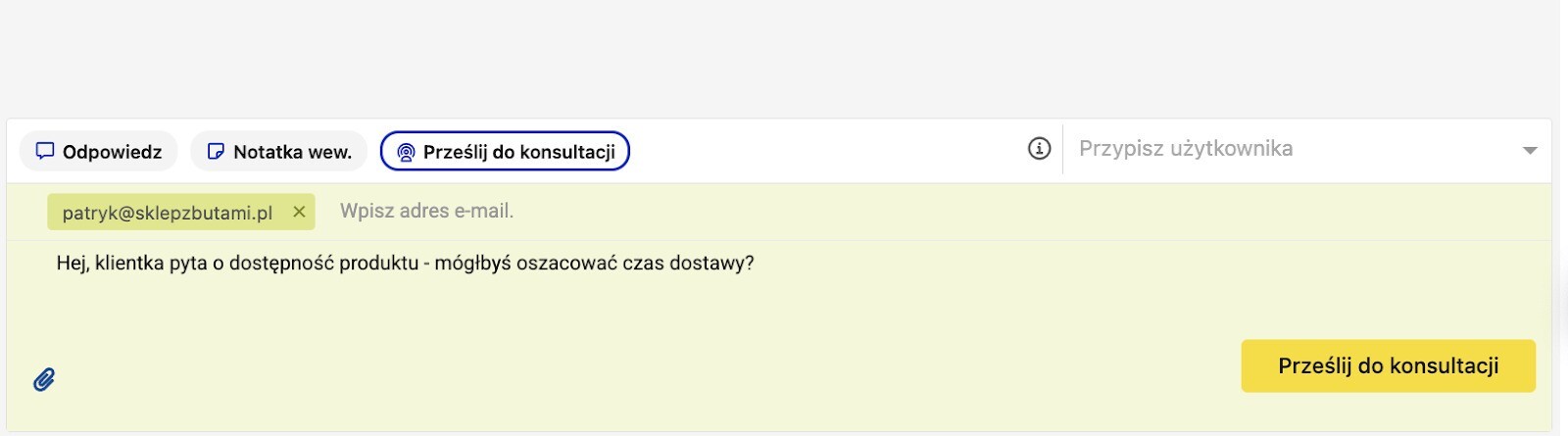 Przesyłanie wiadomości do konsultacji z zespołem w narzędziu Social Inbox.