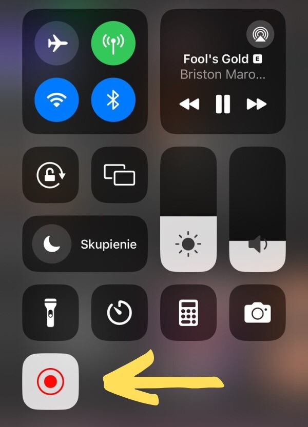 how to save instagram stories - saving a story via screen recording