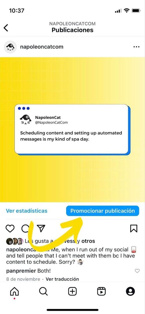 Una captura de pantalla de la cuenta de Instagram de NapoleonCat. Hay un post ejemplar y una flecha amarilla apuntando al botón «Promocionar publicación».