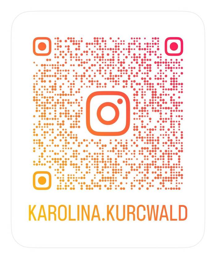 Instagram Profile Card - qr code on a profile card 2