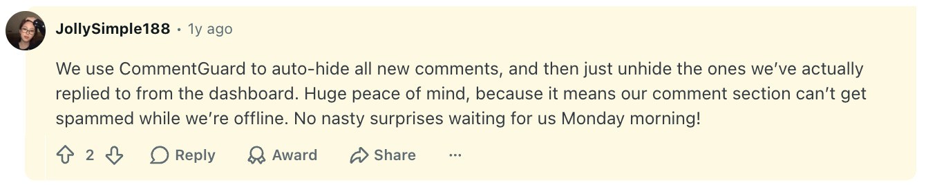 Reddit comment describing auto-hiding all CommentGuard comments then unhiding answered ones