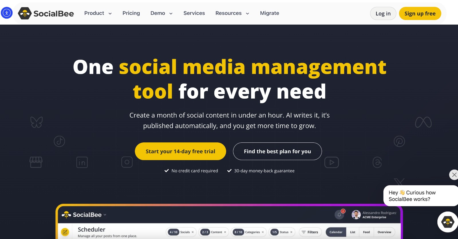 SocialBee social media management tool - homepage and main call to action